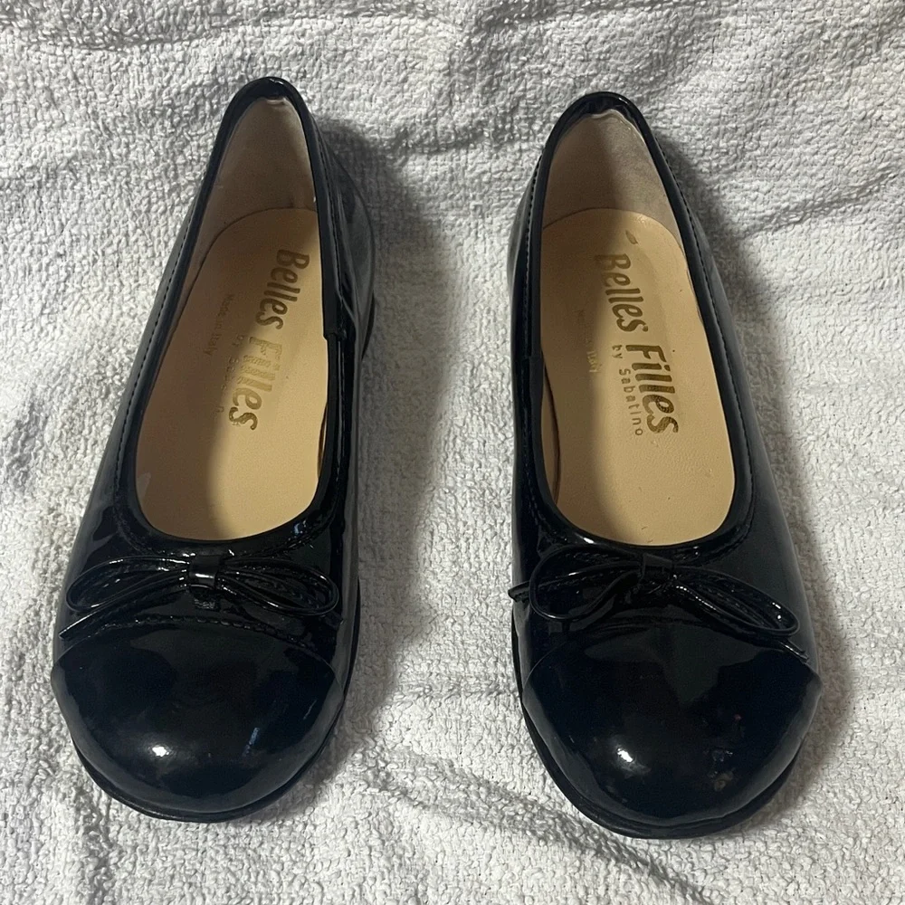 Girls Italian Black Patent Leather Flats in size 31/13